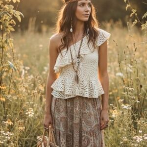 Highline Embroidered Lace One-shoulder Ruffle Top S/M